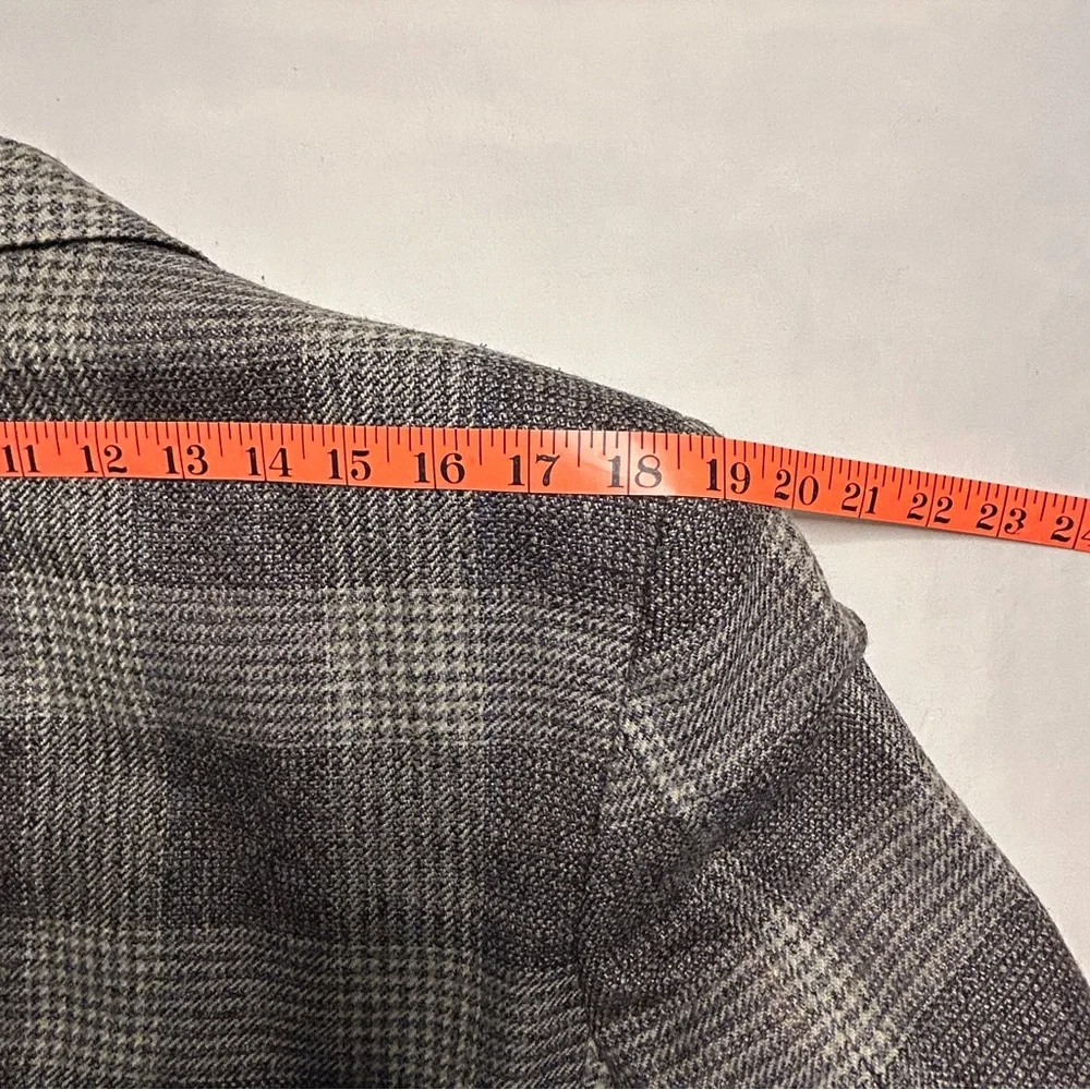 Vintage Neiman Marcus Gray Plaid Windowpane Blazer Sport Coat 43R Wool Tweed‎
